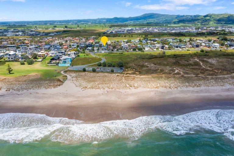 Photo of property in 1008a Papamoa Beach Road, Papamoa Beach, Papamoa, 3118