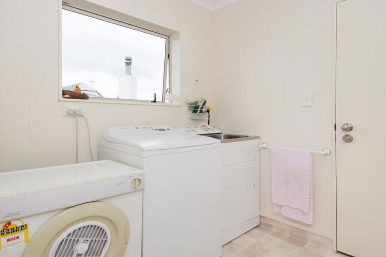 Photo of property in 30b Pooles Road, Greerton, Tauranga, 3112