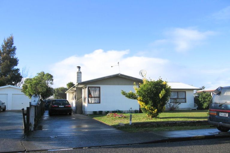 Photo of property in 6 Birkenhead Crescent, Flaxmere, Hastings, 4120