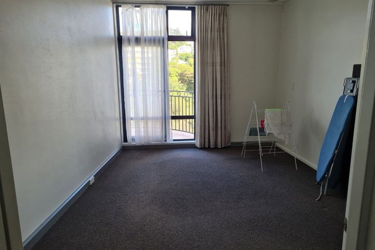 Photo of property in Atrium Towers, 9d/154 The Terrace, Wellington Central, Wellington, 6011