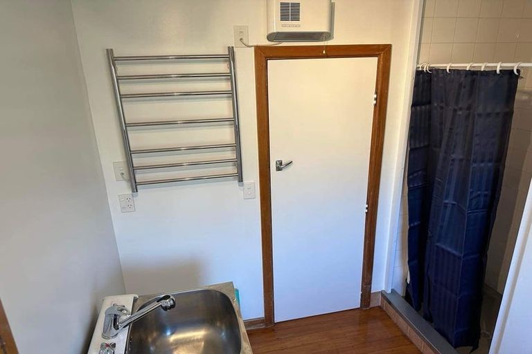 Photo of property in 2/102 Mccormacks Bay Road, Mount Pleasant, Christchurch, 8081