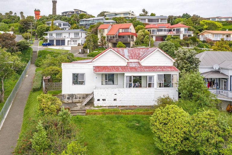 Photo of property in 30 Hipango Terrace, Durie Hill, Whanganui, 4500