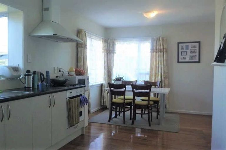 Photo of property in 5 Boston Avenue, Hornby, Christchurch, 8042