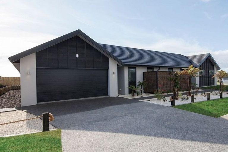 Photo of property in 18 Reliance Crescent, Beachlands, Auckland, 2018
