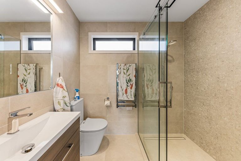 Photo of property in 46 St Michaels Avenue, Point Chevalier, Auckland, 1022