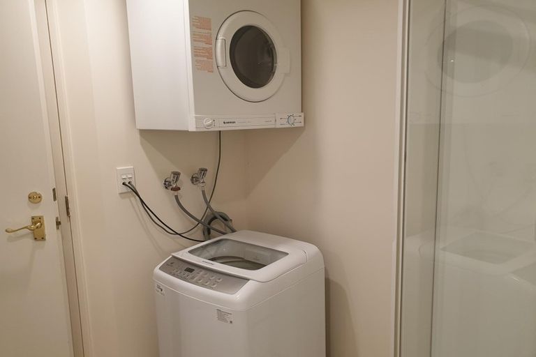 Photo of property in Courtenay Apartments, 412/120 Courtenay Place, Te Aro, Wellington, 6011