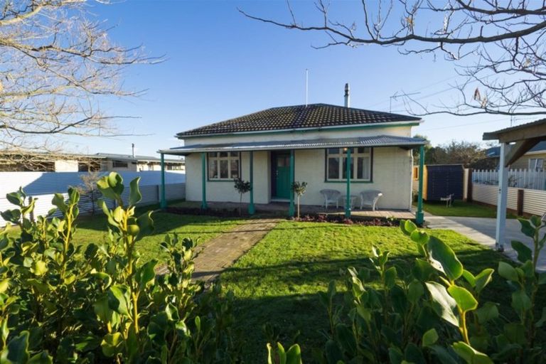 Photo of property in 132 Mcmurdo Street, Tinwald, Ashburton, 7700
