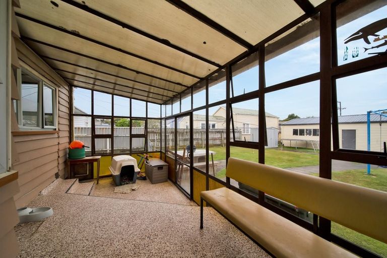 Photo of property in 184 High Street, Eltham, 4322