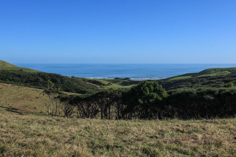 Photo of property in 1638 Whaanga Road, Raglan, 3296