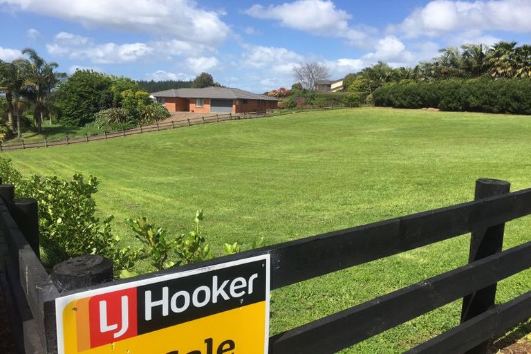 Photo of property in 2 Heron Hill, Kerikeri, 0230