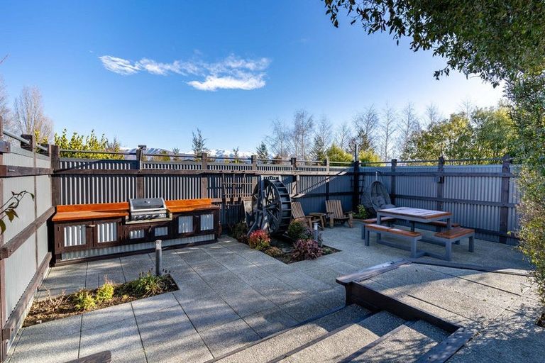 Photo of property in 16 Matukituki Crescent, Twizel, 7901