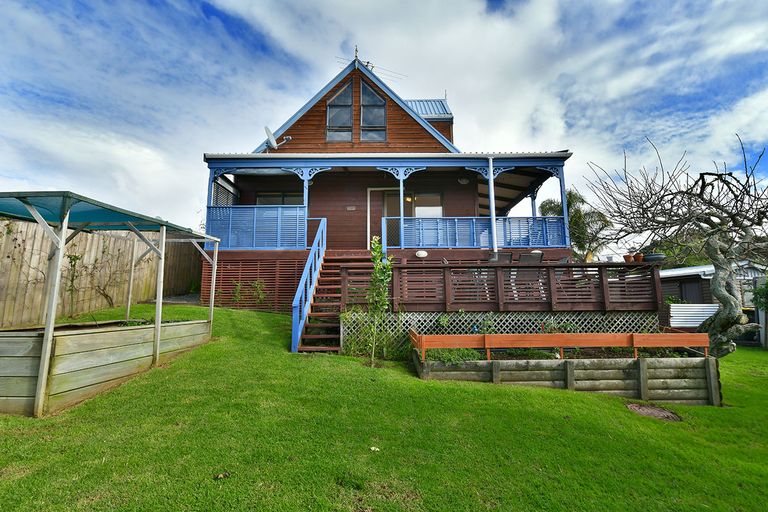 Photo of property in 462a Whangaparaoa Road, Stanmore Bay, Whangaparaoa, 0932