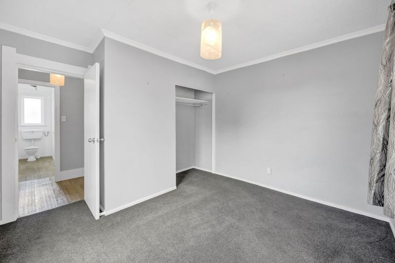 Photo of property in 23 Layard Street, Opunake, 4616