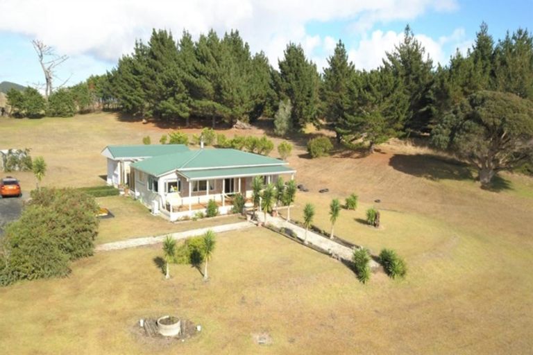 Photo of property in 2906 Pouto Road, Te Kopuru, 0391