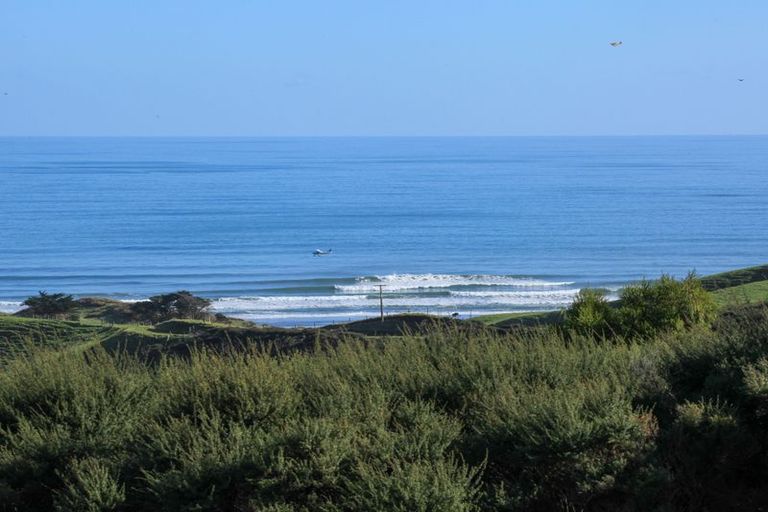 Photo of property in 1638 Whaanga Road, Raglan, 3296