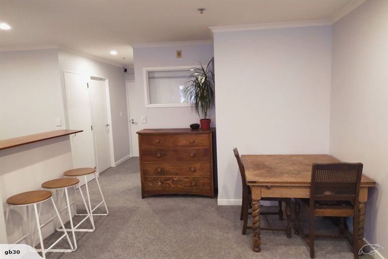 Photo of property in Terrace Heights Apartments, 14b/163 The Terrace, Wellington Central, Wellington, 6011