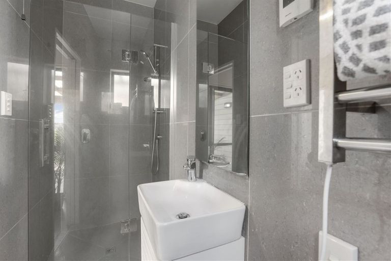 Photo of property in 11 Veneta Close, Flat Bush, Auckland, 2019