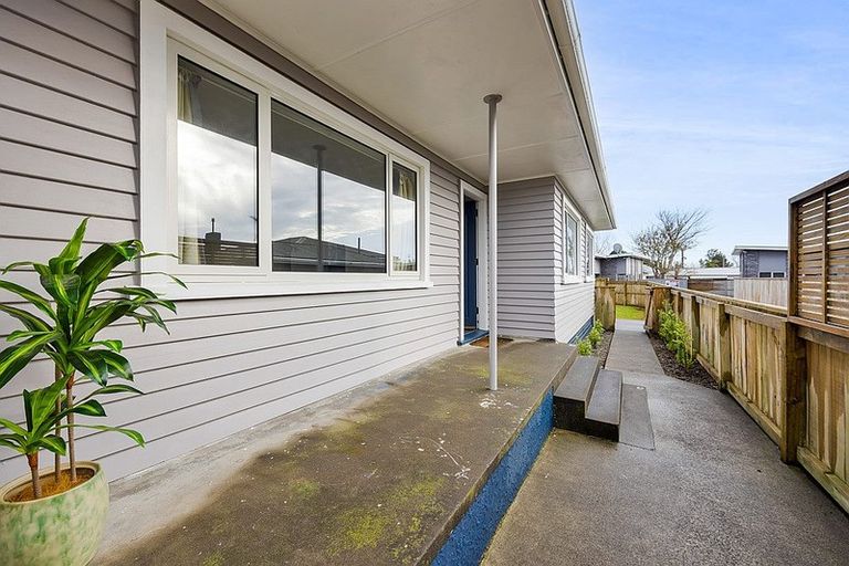 Photo of property in 40 Doralto Road, Frankleigh Park, New Plymouth, 4310