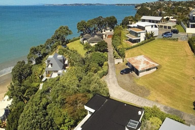 Photo of property in 1/30 Marellen Drive, Red Beach, 0932