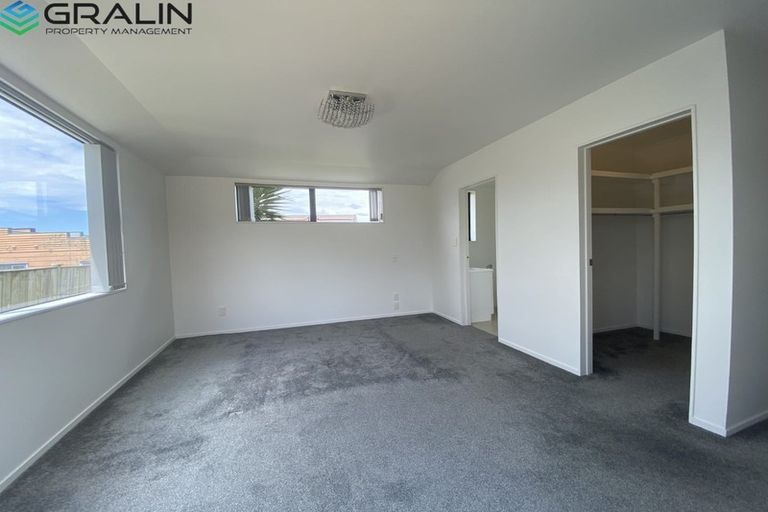 Photo of property in 63a Lynwood Road, New Lynn, Auckland, 0600