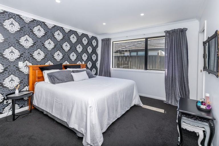 Photo of property in 2 Oak Ridge Drive, Te Awamutu, 3800