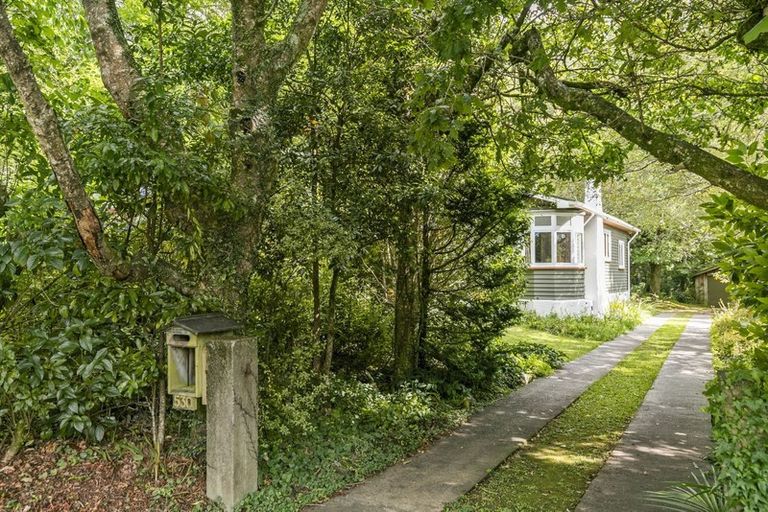 Photo of property in 530 Stokes Valley Road, Stokes Valley, Lower Hutt, 5019