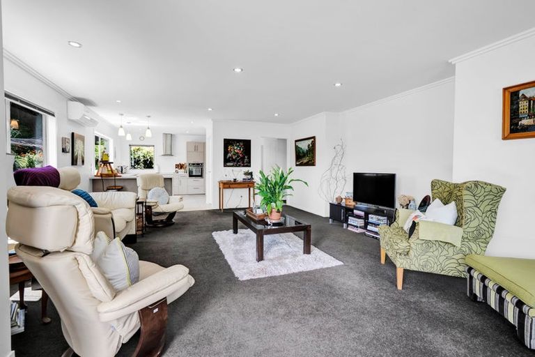 Photo of property in 117 Poplar Grove, Whalers Gate, New Plymouth, 4310