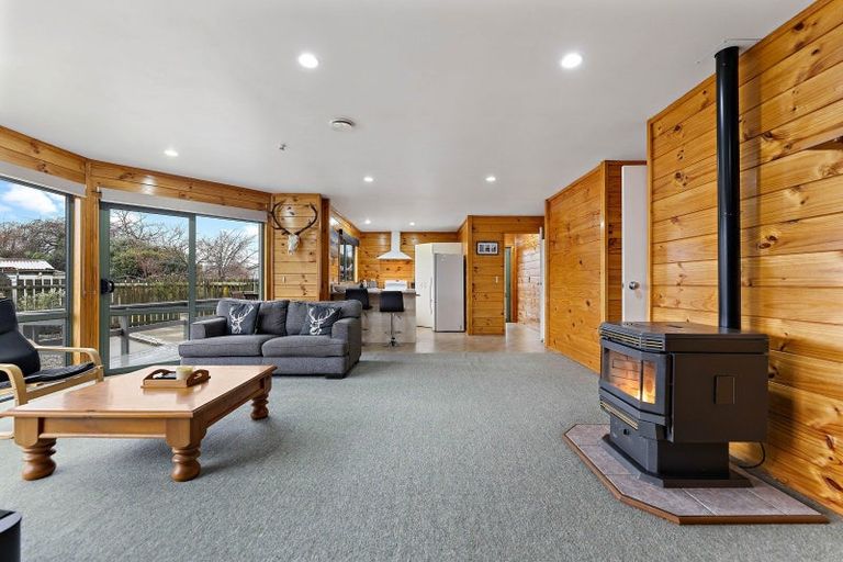 Photo of property in 12 Marotoa Grove, Turangi, 3334