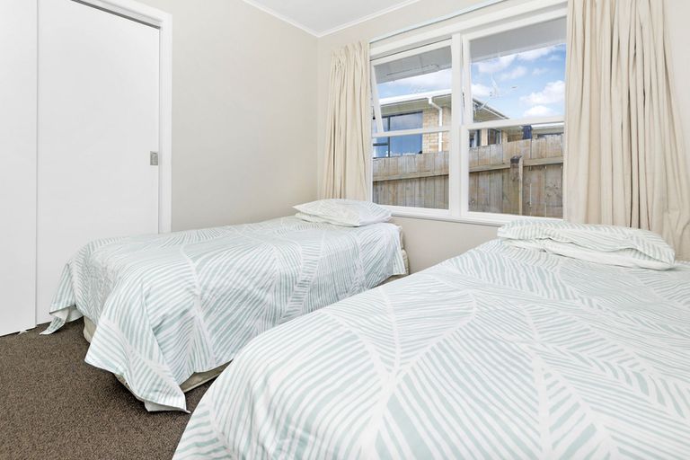 Photo of property in 13 Orchard Rise, Rosehill, Papakura, 2113