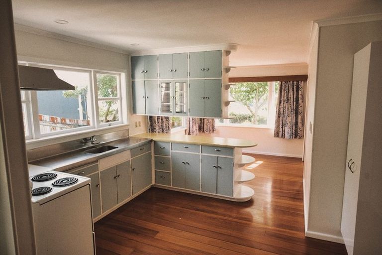 Photo of property in 22 Tarawera Road, Johnsonville, Wellington, 6037