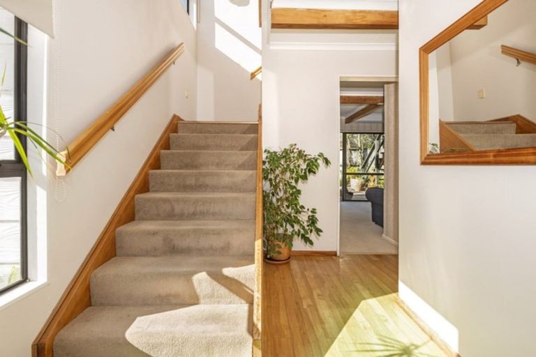 Photo of property in 56 Sunvale Crescent, Whataupoko, Gisborne, 4010