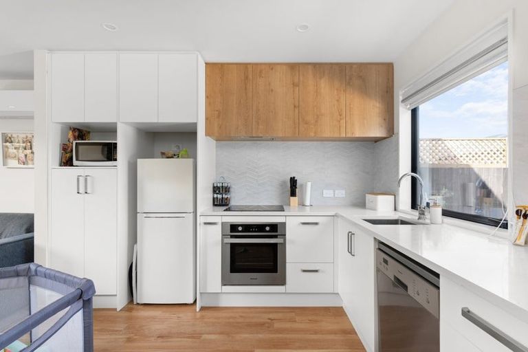 Photo of property in 10/9 Marcroft Street, Woolston, Christchurch, 8062