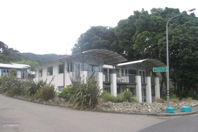 Photo of property in 208 Marine Drive, Lowry Bay, Lower Hutt, 5013