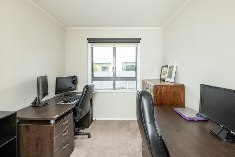 Photo of property in 9 Bristol Street, Tamatea, Napier, 4112