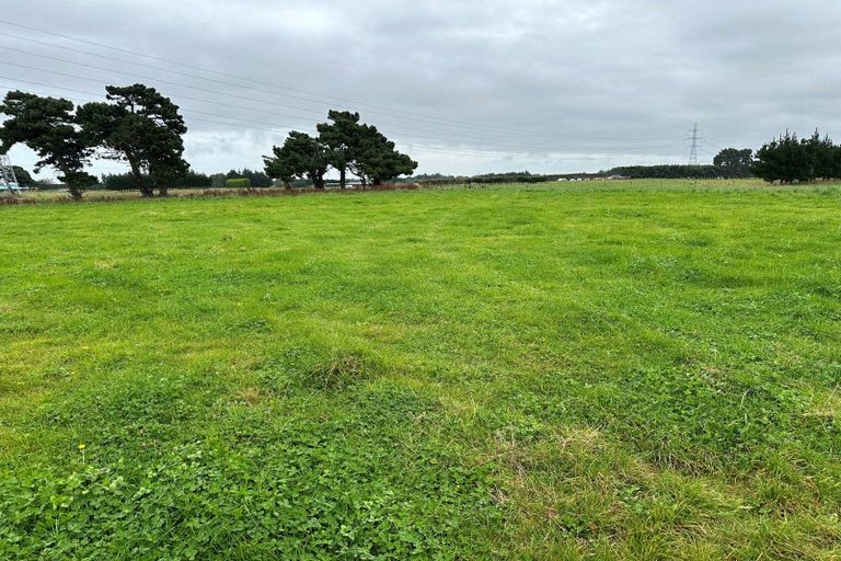 Photo of property in 20 Calder Way, Seaward Bush, 9871