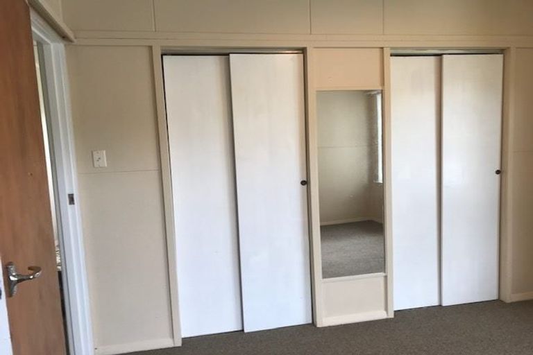 Photo of property in 77 Bartholomew Road, Levin, 5510