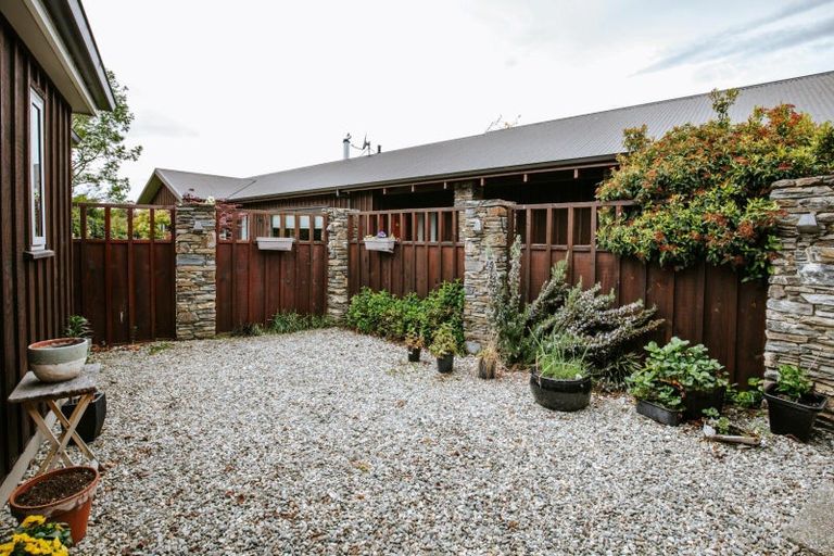 Photo of property in 16 Lansdown Street, Wanaka, 9305