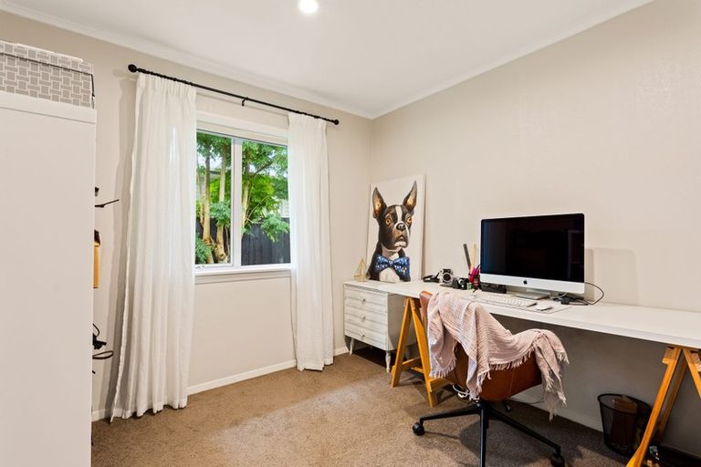 Photo of property in 84a Triangle Road, Massey, Auckland, 0614