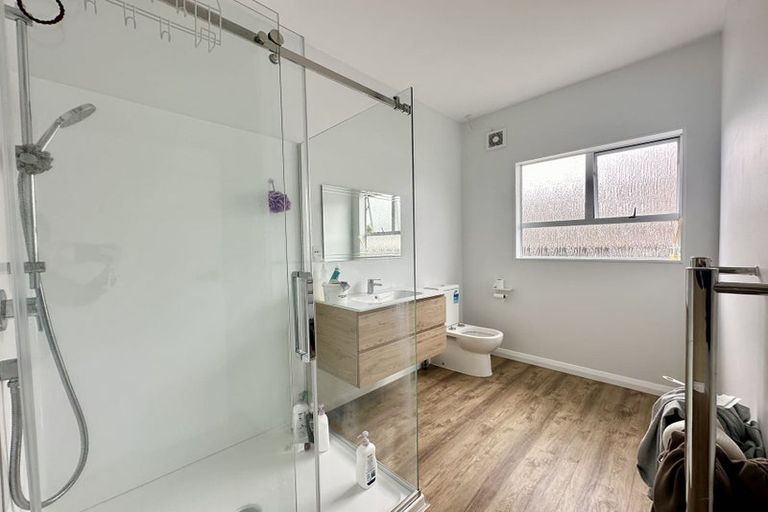 Photo of property in 11 Baldwin Street, Moera, Lower Hutt, 5010