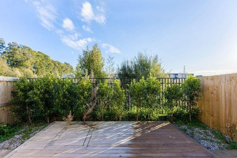 Photo of property in 25 John Gray Street, Papakura, 2110