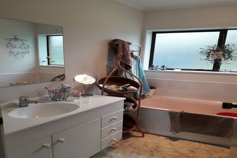 Photo of property in 58 Lakeside Drive, Pahurehure, Papakura, 2113