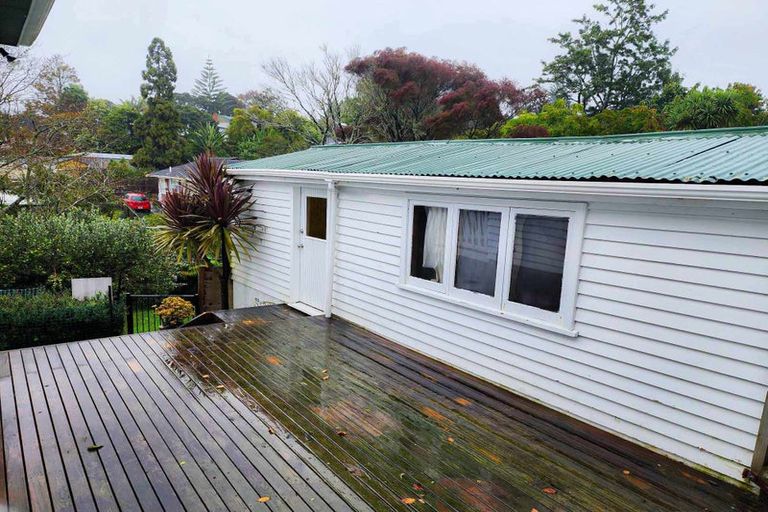 Photo of property in 38 Glengarry Road, Glen Eden, Auckland, 0602