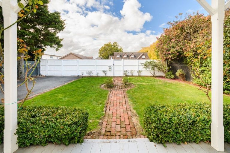 Photo of property in 70 Linton Street, West End, Palmerston North, 4410