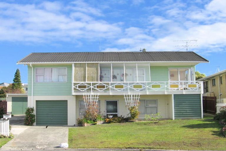 Photo of property in 12 Windward Terrace, Snells Beach, 0920