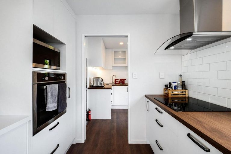 Photo of property in 103 Grimseys Road, Redwood, Christchurch, 8051