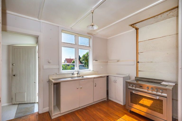 Photo of property in 29 Bristol Street, Levin, 5510