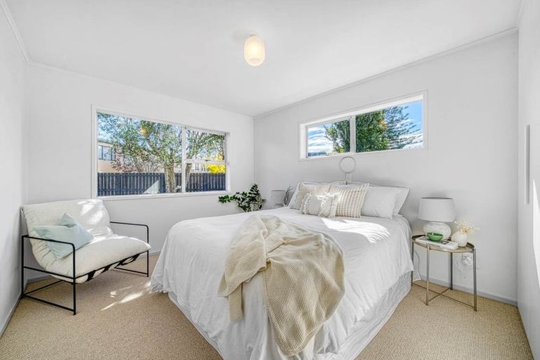Photo of property in 24 Lynette Place, Mangere, Auckland, 2022