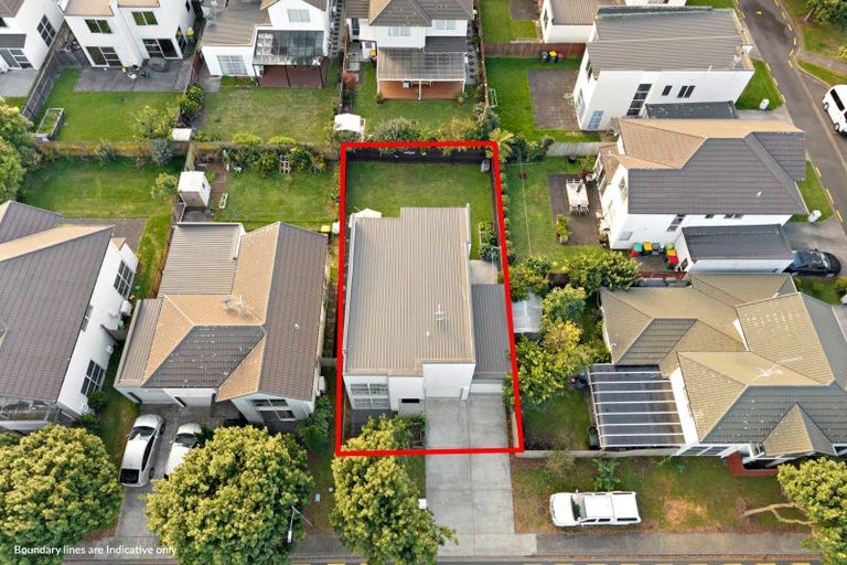 Photo of property in 12 Phar Lap Crescent, Takanini, 2112