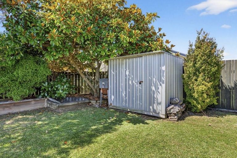 Photo of property in 55a Springs Road, Parakai, 0830