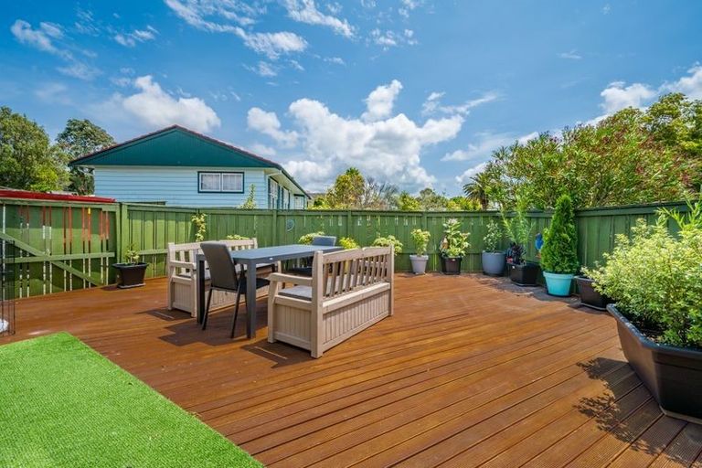 Photo of property in 41 Cascades Road, Pakuranga Heights, Auckland, 2010